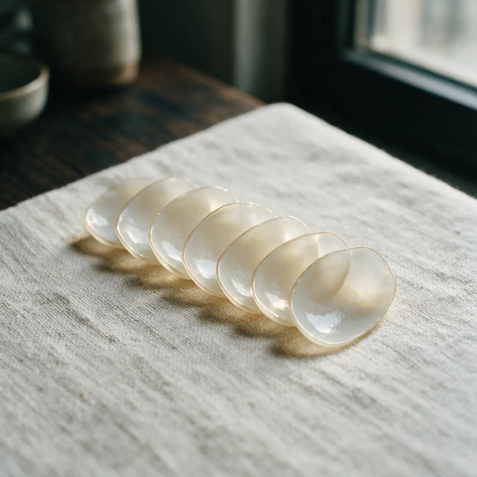 Porcelain veneers